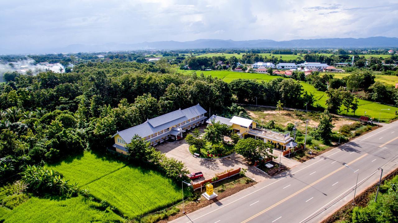 Raiwin Buri Resort Phrae Exteriör bild